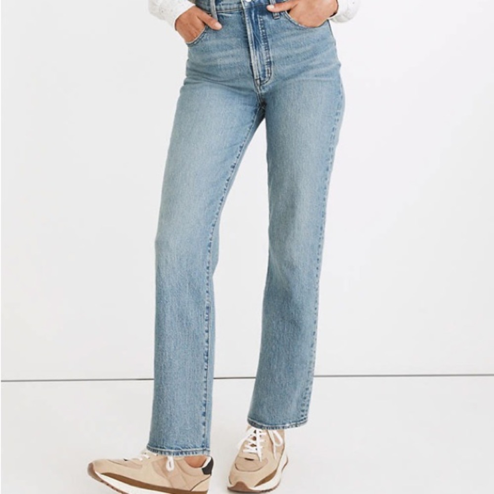 Madewell The Perfect Vintage Straight Jean in Light Wash